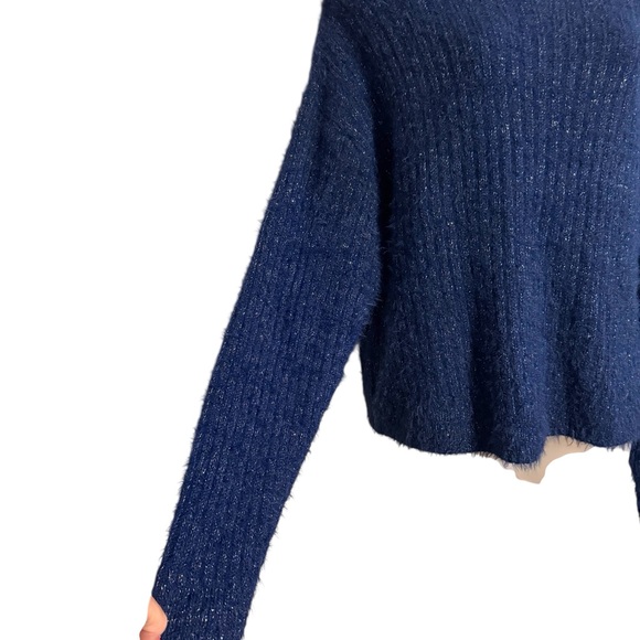 NWT Blue Fuzzy Crew Neck Sweater  LARGE      #1 - Picture 3 of 8